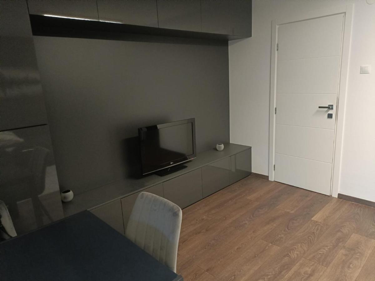 New Apartment Apartament Modern Recent Construit Modern Ujepitesu Tarsashazi Lakresz М'єркуря-Чук Екстер'єр фото